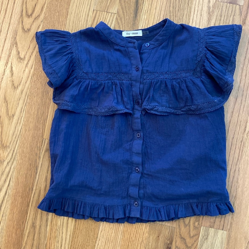 Navy boutique top day + moon size small